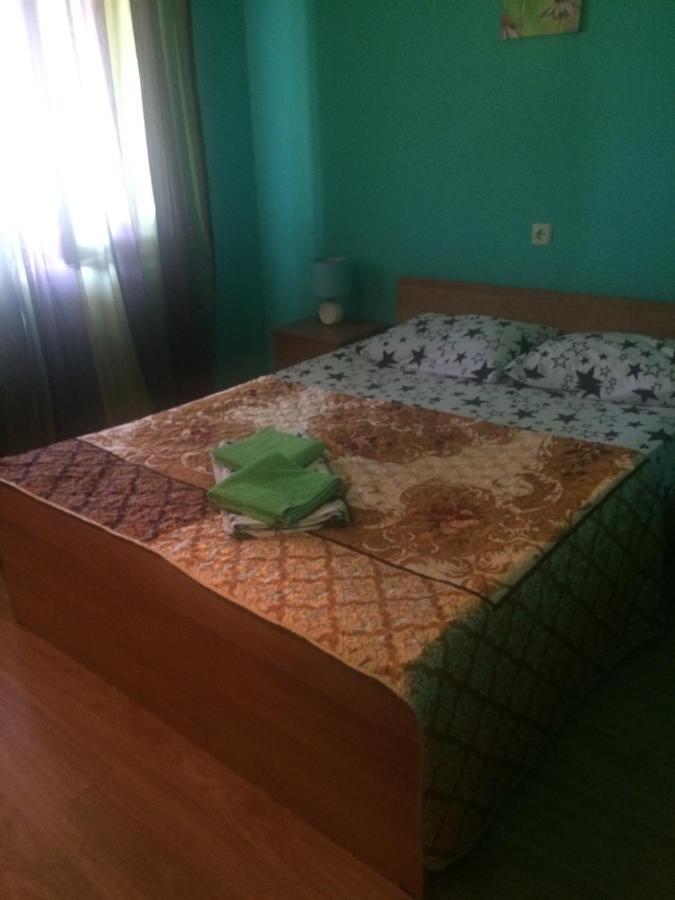Hôtel Изабелла à Pizunda Extérieur photo