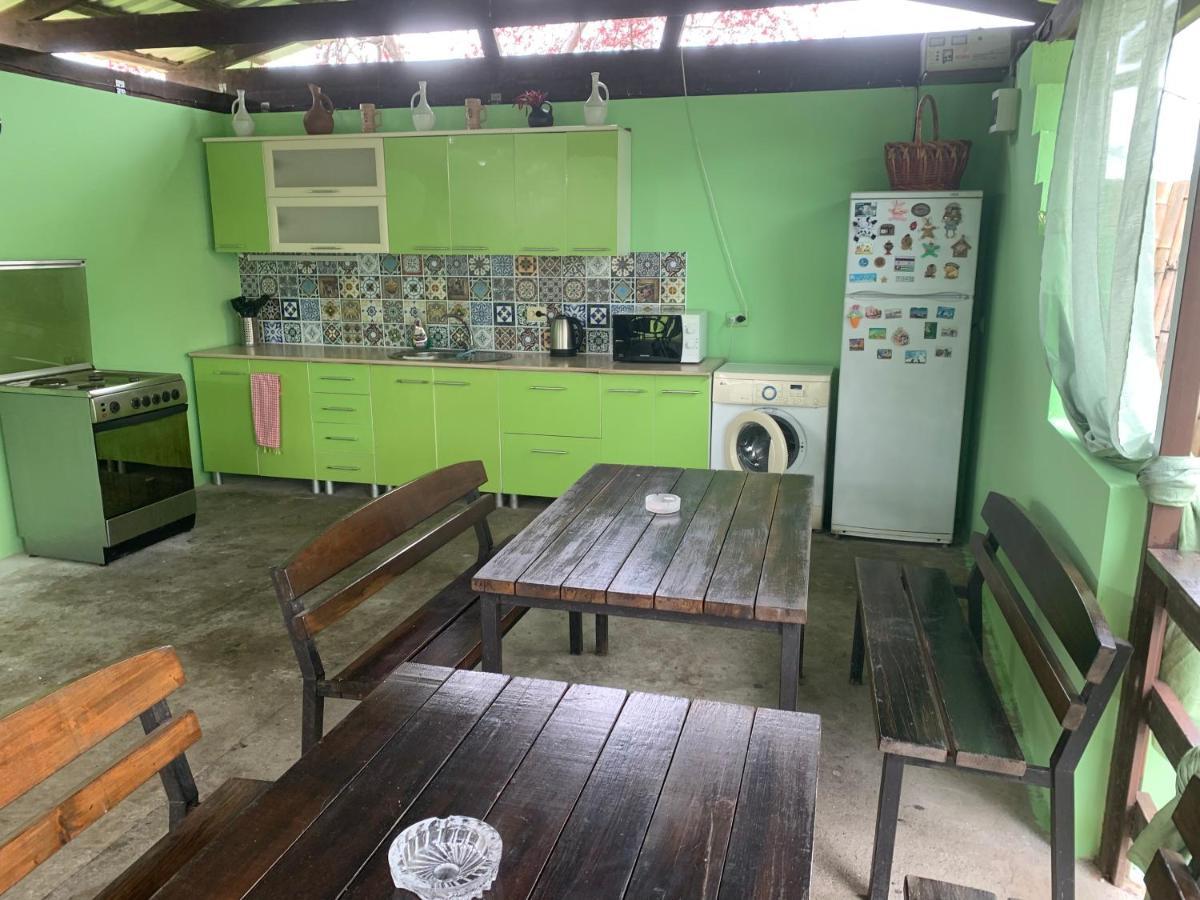 Hôtel Изабелла à Pizunda Extérieur photo