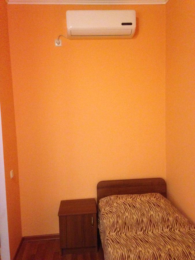 Hôtel Изабелла à Pizunda Extérieur photo